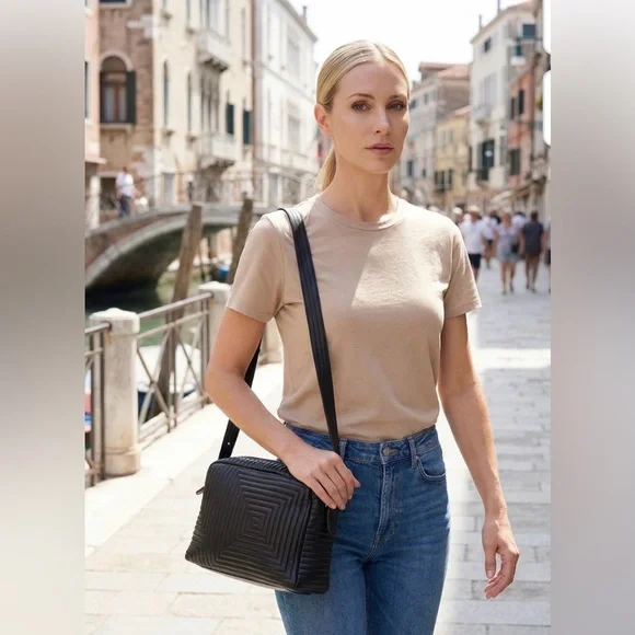 Bally Black Lambskin Quilted Geometric Shoulder Bag | Vintage | EUC - Picture 12 of 13